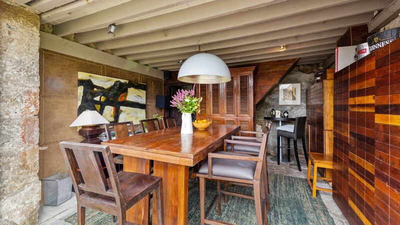 The dining/entertainment area in the coach house