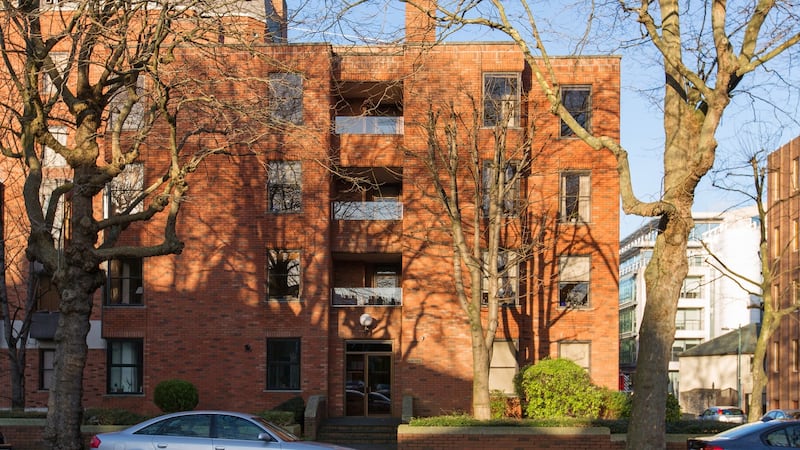 16 Earl Court, Adelaide Road, Dublin 2