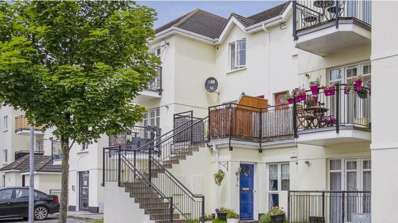 Town: 160 Holywell Rise, Swords, Co Dublin