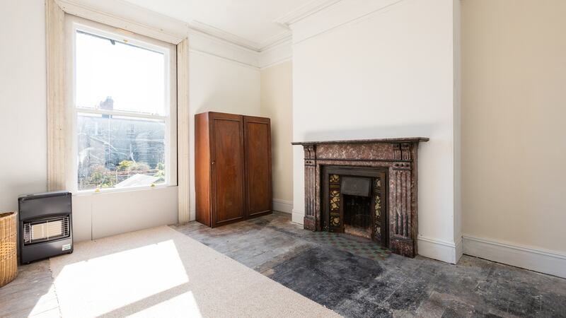 Rear reception room 52 Dartmouth Square, D 6