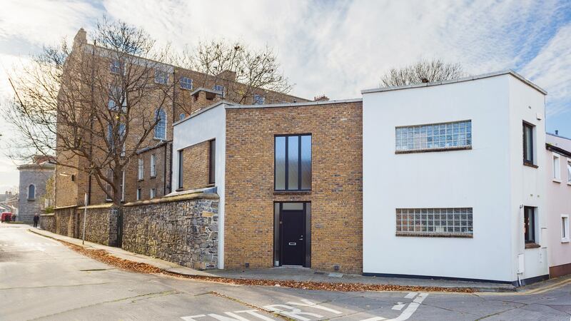 Mews of 10 Mount Street Crescent