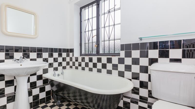 Downstairs bathroom at 114 Ballymun Road, Glasnevin, Dublin 9