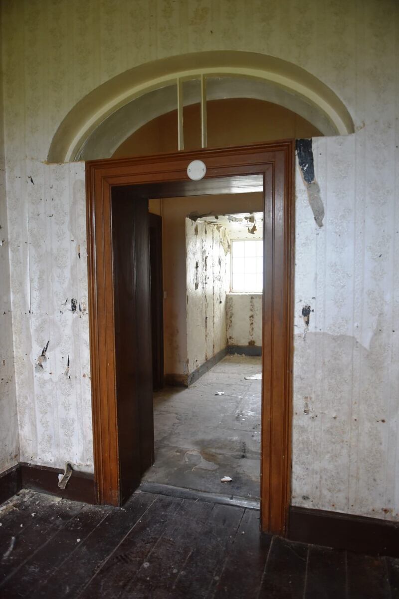 An internal fanlight in the hallway