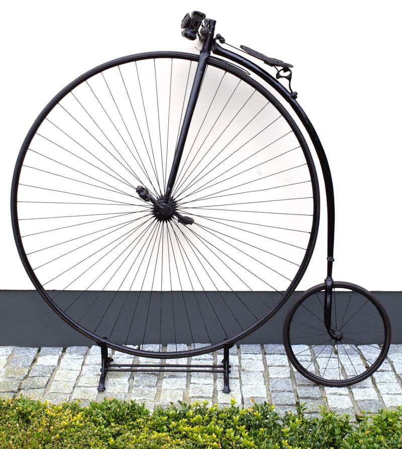 Penny-farthing bicycle estimated between €4,000-€6,000