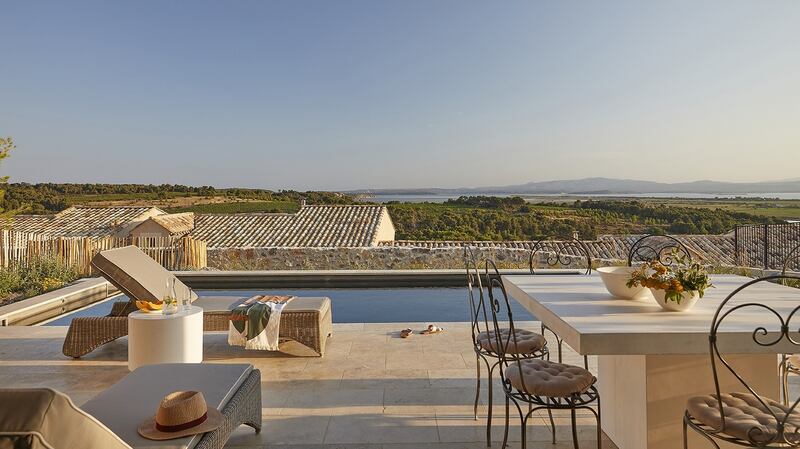 Villa with private pool overlooking the vines at Château Capitoul
