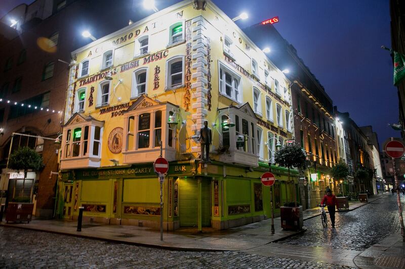 A deserted Oliver St John Gogarty in Temple, Dublin on  New Year’s Eve. Photograph: Gareth Chaney/Collins
