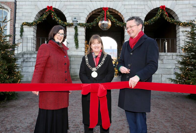 Patrick O’Donovan (right) on scissors duty at the launch of Dublin's festive market. Photo: Mark Stedman