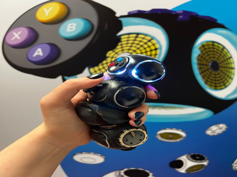 ByoWave's Proteus controller allows gamers to personalise their controller to meet their individual needs