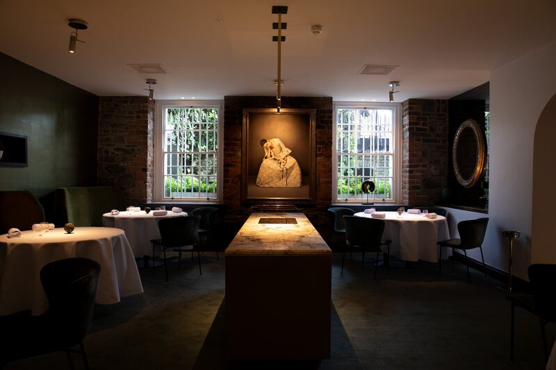 Chapter One by Mickael Viljanen: the Dublin restaurant’s dining room