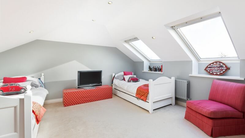 Attic room in  121 Stillorgan Heath