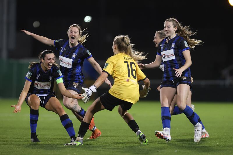 Athlone Town players celebrate after winning the penalty shoot-out. Photograph: Bryan Keane/Inpho