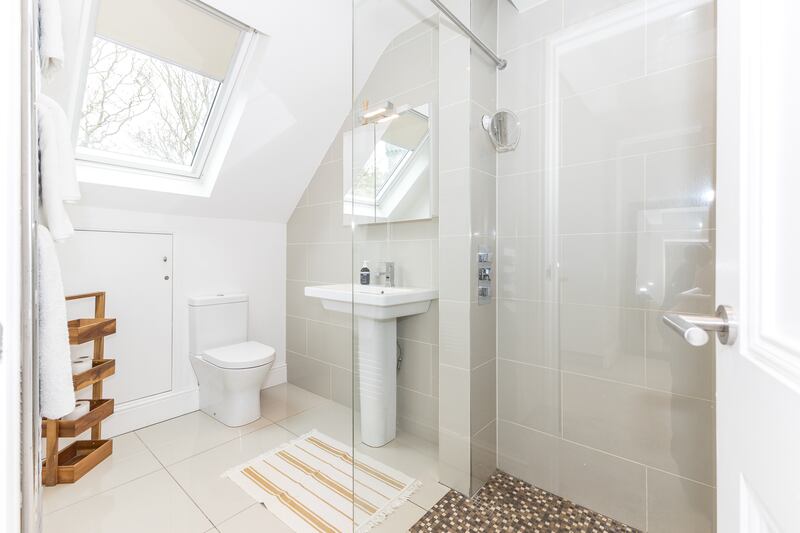 En suite shower room