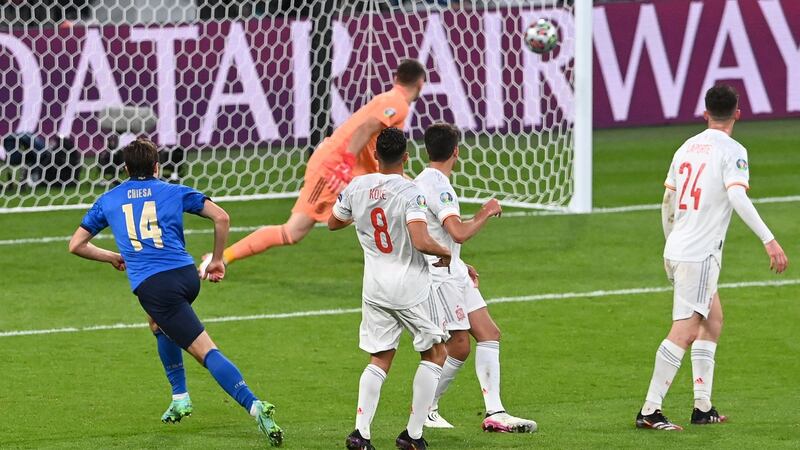 Federico Chiesa scores the opener. Photo: Facundo Arrizabalaga/AFP via Getty Images
