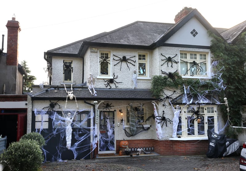 20/10/2021 - FEATURES - Preparing for Halloween, a house on Kincora Road, Clontarf, Dublin.Photograph: Dara Mac Dónaill / The Irish TimesPhotograph: Dara Mac Donaill / The Irish Times