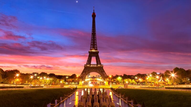 Visit Paris this Valentine’s day with packages from €210