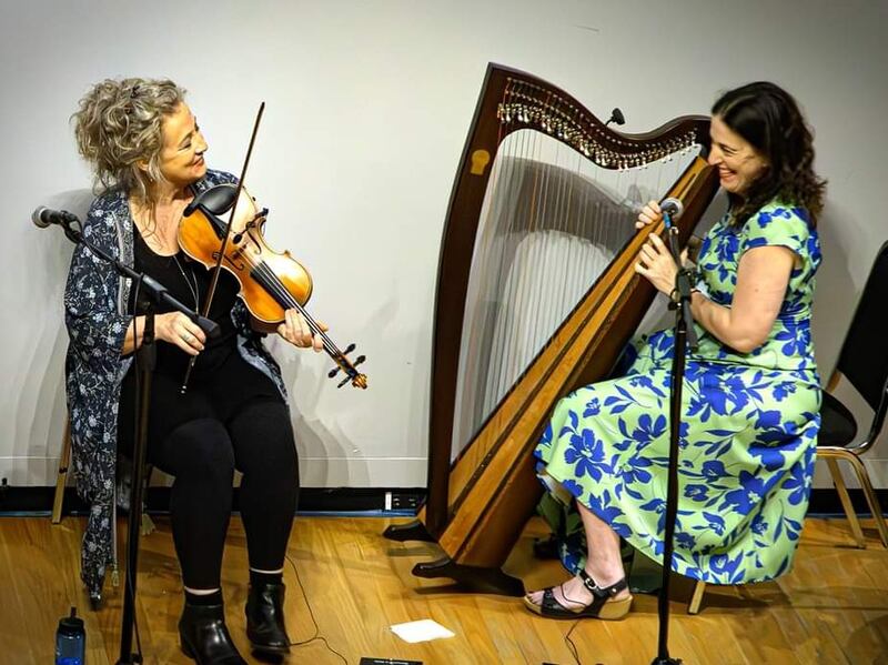 Liz Knowles (fiddle) and Eileen Gannon (harp) of Gulf Coast Cruinniú. Photograph: Phil Wirth