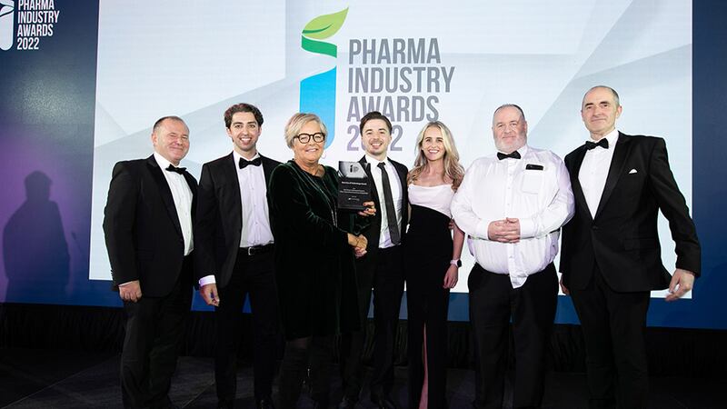 Leslie Brett, CEO, Lennox, presents the Best Use of Technology Award to the Pfizer Ireland Pharmaceuticals Ringaskiddy team.