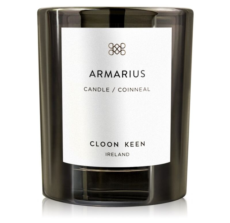 Armarius winter candle