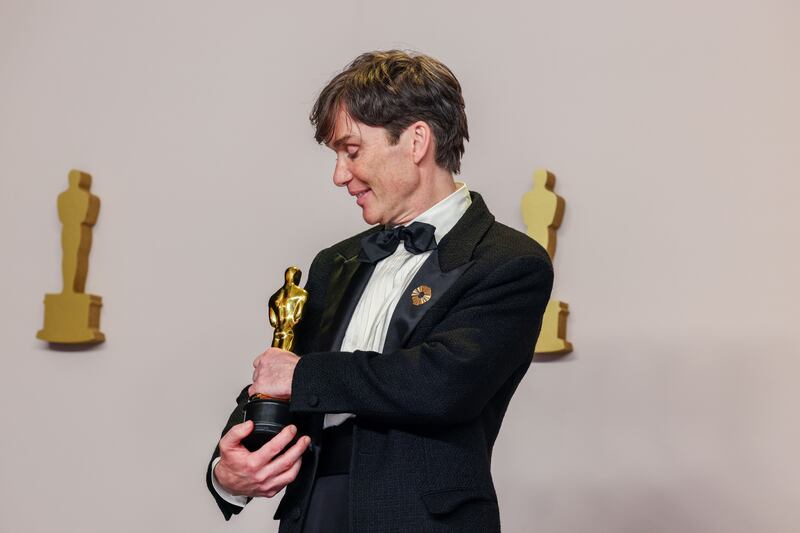 Cillian Murphy in the press room with the Oscar for best actor. Photograph: Dania Maxwell/Los Angeles Times/Getty Images