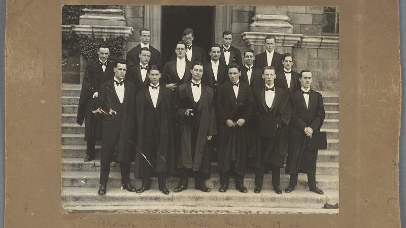Photograph of the College ‘scholars’ group, including a 20-year-old Beckett, in 1926. The scholars, in Trinity, are undergraduate students who are selected on merit and given certain benefits during their time in college