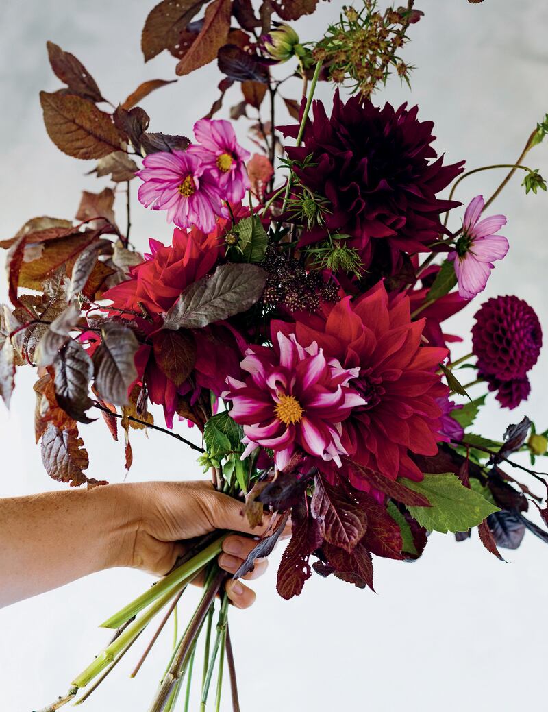 Mix showy flowers with supporting blooms and sidekick  greenery