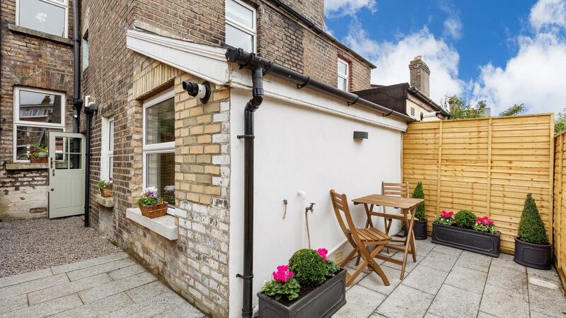 The rear courtyard garden.