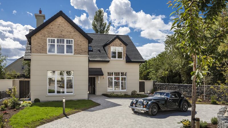 Roke Kingfisher Exterior