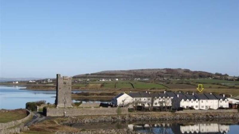 13 Seanmhara, Muckinish, has views of the sea and the Burren