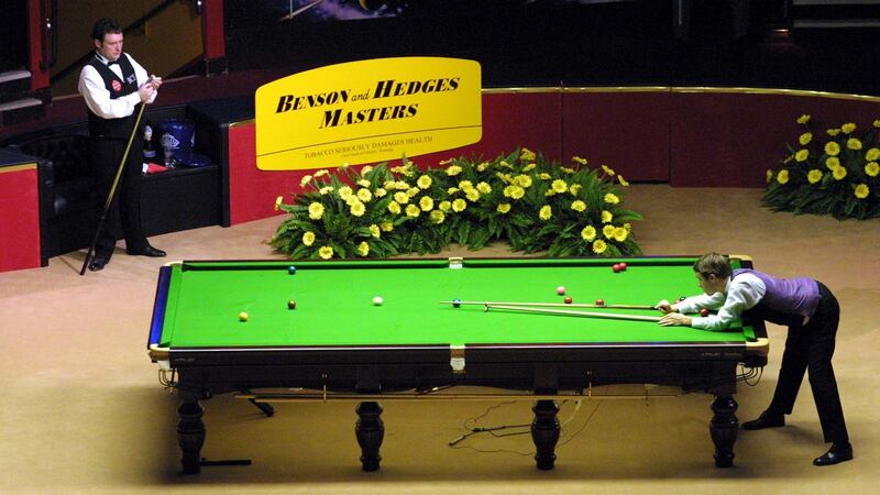 Stephen Hendry at the table during the 2001 Masters quarter-final against his hero Jimmy White. Photograph: Ian Walton/Allsport