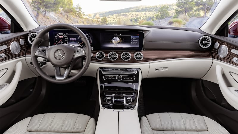 Mercedes-Benz E-Class coupe: inside the cabin is hushed and well insulated from the road