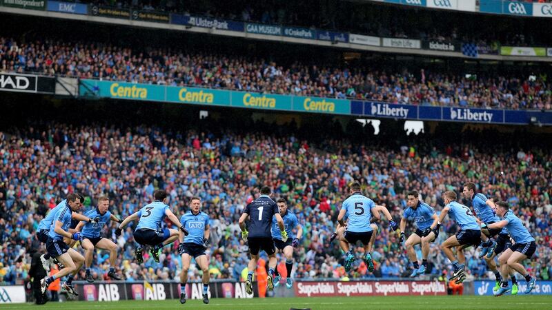 The Dubs do some dynamic movements to wrap up their warm up routine. Photograph: Inpho