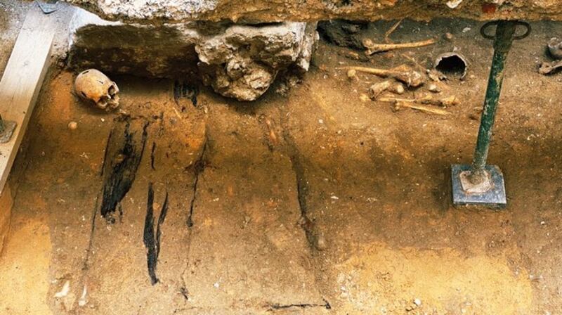 Mayor of Valladolid Óscar Puente posted a tweet of a photograph showing the excavated site with a human skull and bones. Photograph: Mayor of Valladolid/Twitter