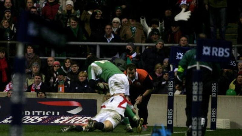 Shane Horgan scores a famous try when Ireland won the Triple Crown in London in 2006. Photograph:  Andrew Redington/Getty Images