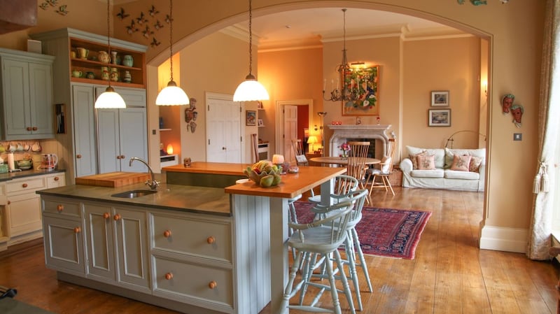 The kitchen-breakfast room