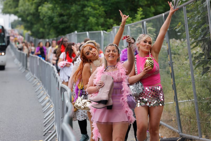 Harry Styles fans on the long walk into the concert at Slane. Photograph: Alan Betson / The Irish Times


