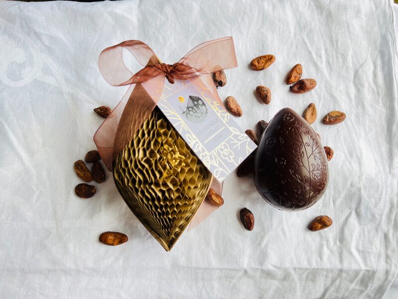 NearyNógs' floral egg