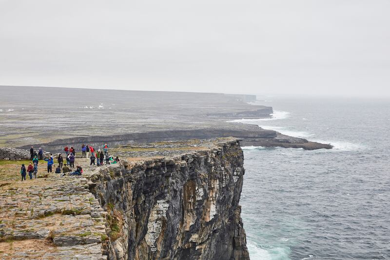 Aran Islands: tourists at Dún Aonghasa, on Inishmore