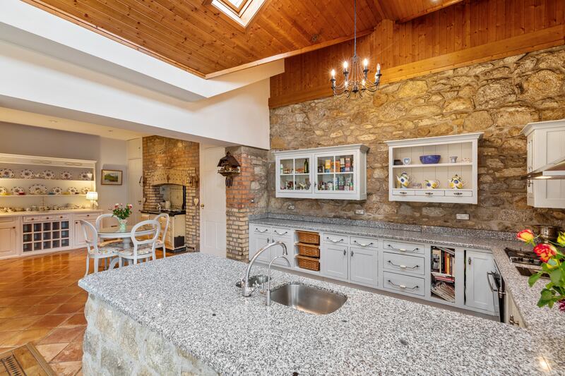Kitchen and dining area with Aga