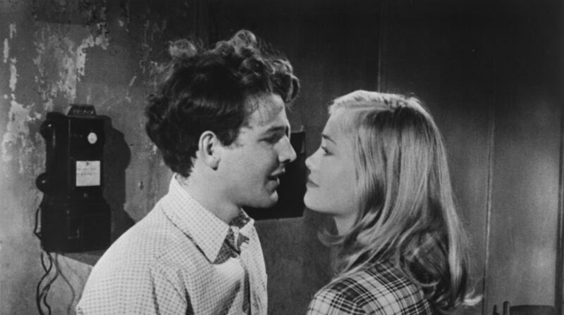 Timothy Bottoms and Cybill Shepherd in The Last Picture Show
