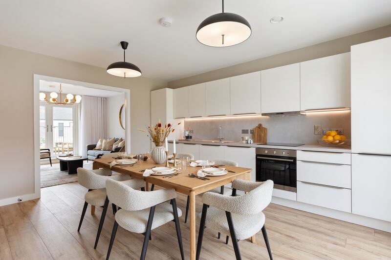 Aderrig: duplex kitchen