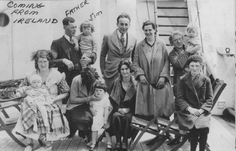 Edward Burns's family emigrating from Ireland to the US in the 1950s