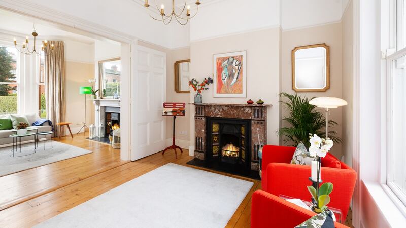 Interconnecting reception rooms