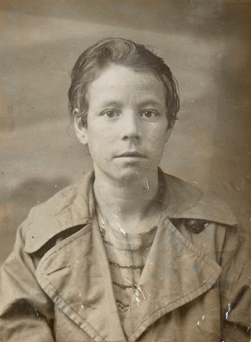 Nellie Anderson’s passport photograph, part of Portraits: Women of Cork and US Sailors’ Irish Wives, 1917-1919