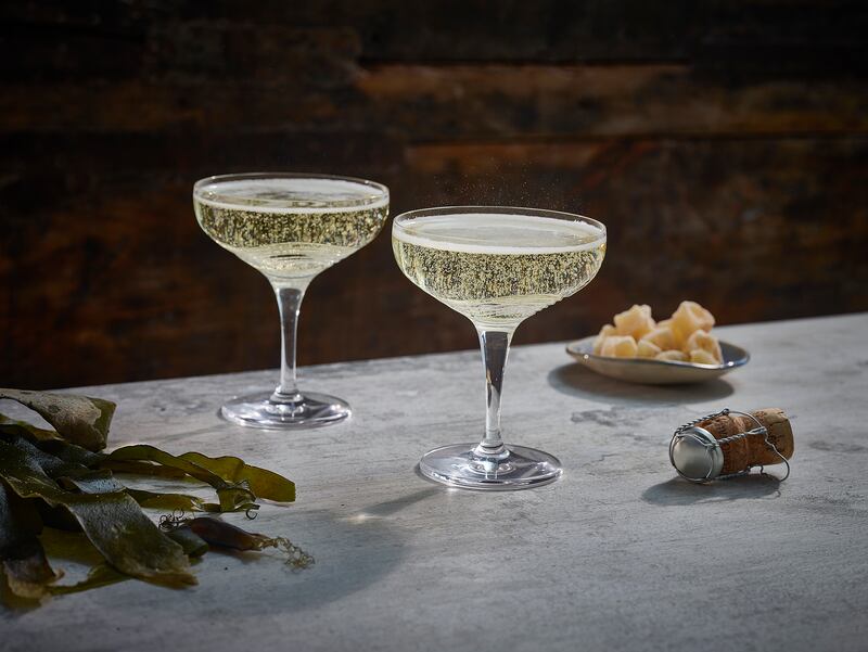 Tonn crystal coupe glasses