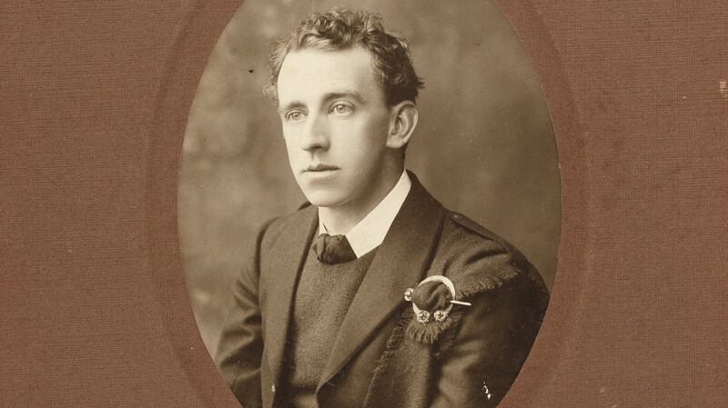 Portrait photograph of Thomas MacDonagh