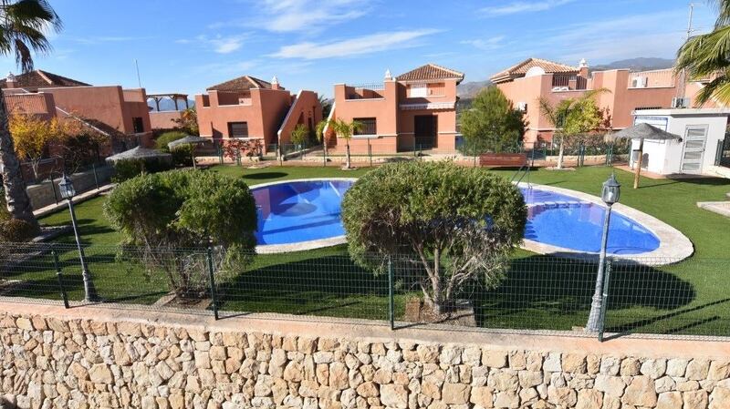 The villa at Mojon Hills Resort, in Murcia is in turnkey condition.