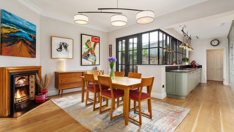 Extended diningroom and kitchen with doors to garden