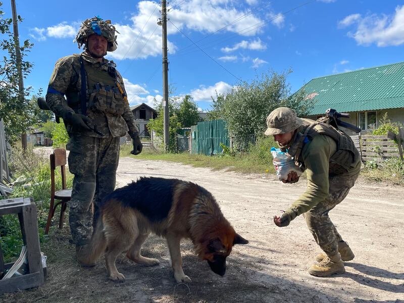 Oleksiy and Slava, Ukrainian soldiers in recently liberated Izyum. Photograph: Daniel McLaughlin