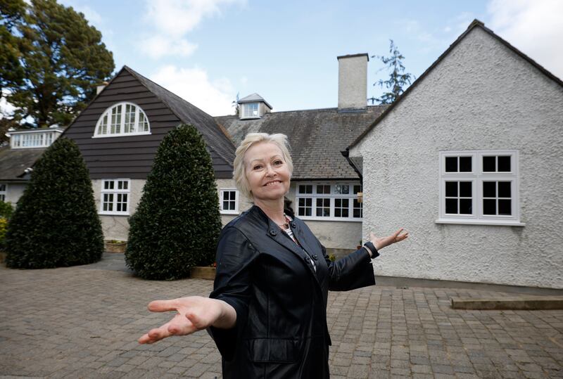 Cathy Kelly at Ridgewood House