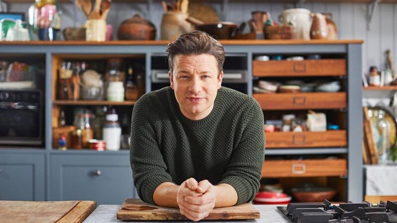 Jamie Oliver in Jamie: Keep Cooking Family Favourites